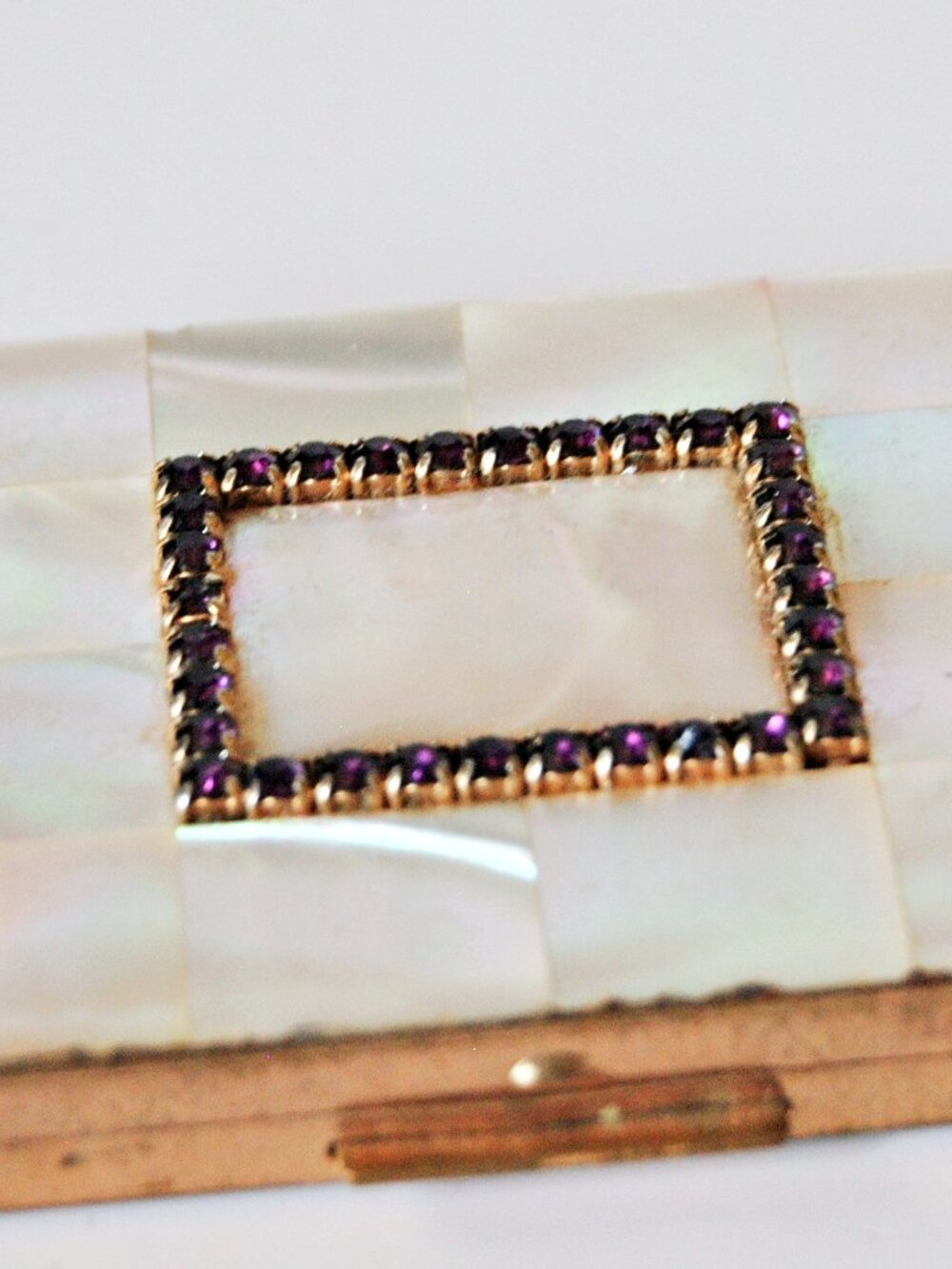 Vintage  Ladies Compact Makeup Case Rhinestones Mother Of Pearl Elgin?